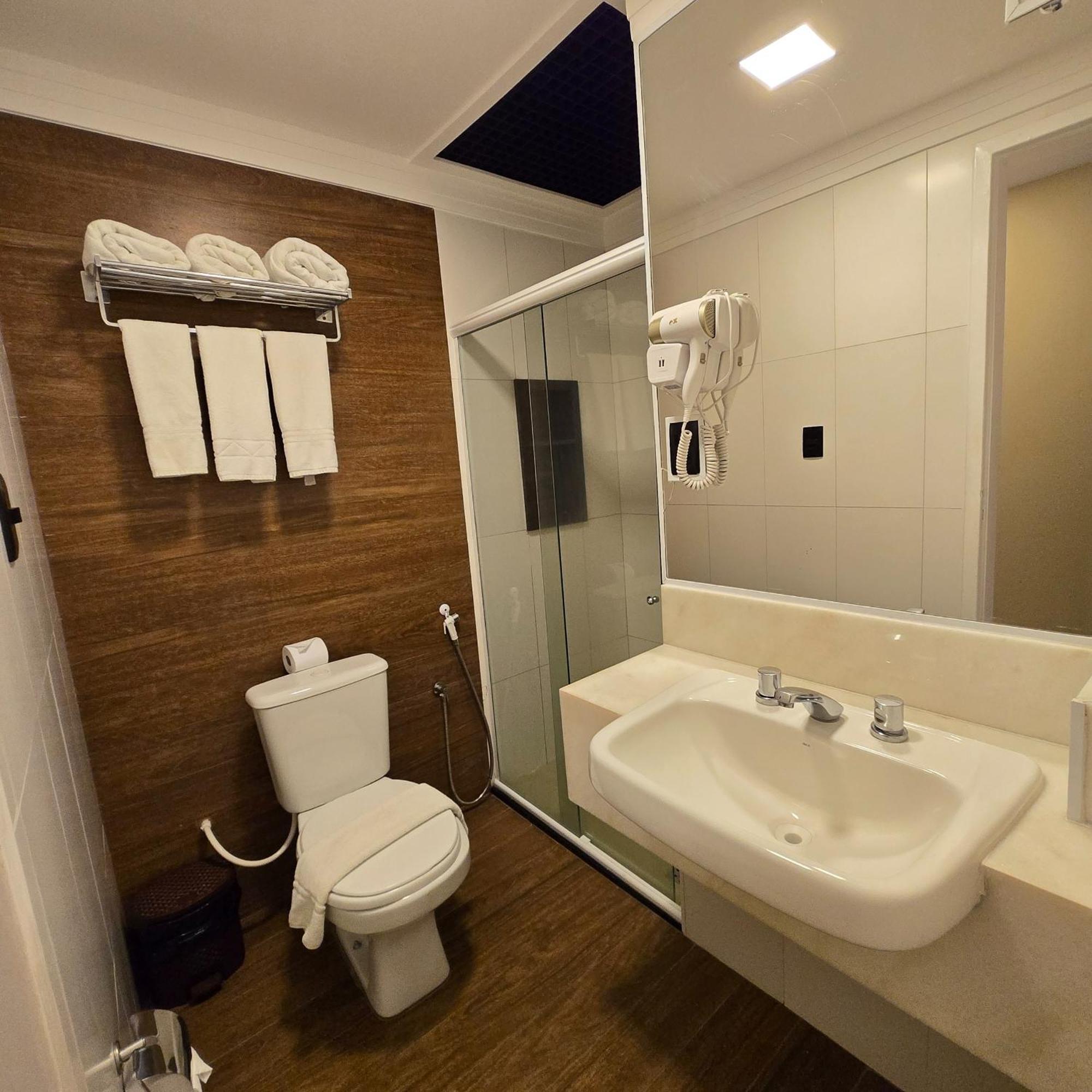 Quarto Triplo Standard